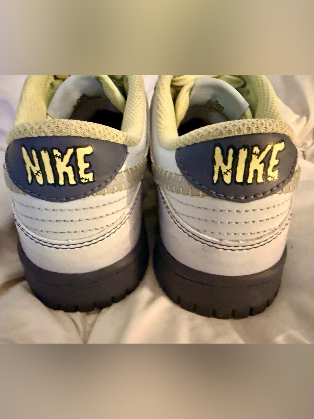 Nike low Dunks “I Am Fearless” - Picture 5 of 7